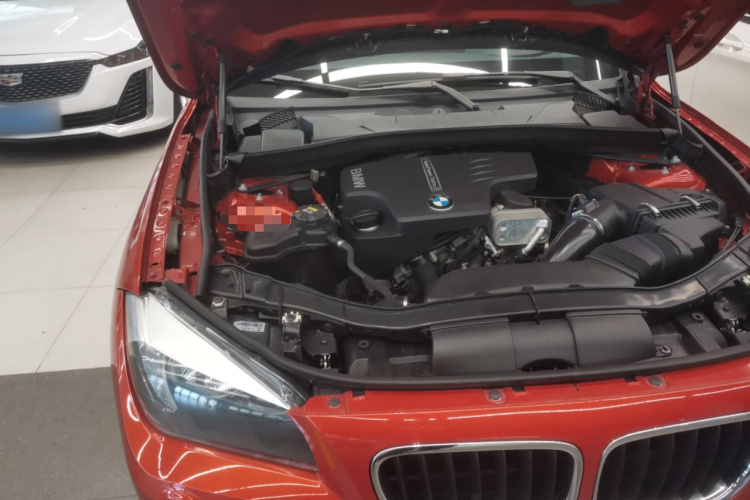 宝马X1 2014款 sDrive18i 时尚型机舱底盘25