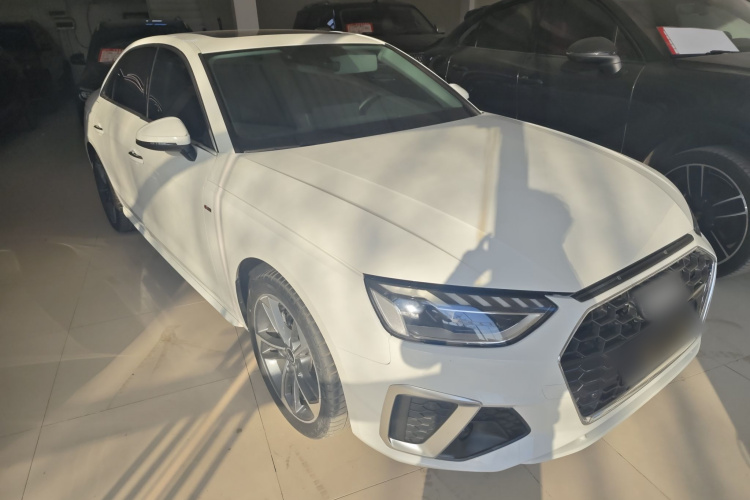 奥迪A4L 2023款 40 TFSI 时尚动感型车身外观3