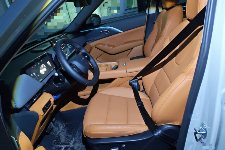 哈弗枭龙MAX 2025款 Hi4 110 Pro中控内饰19