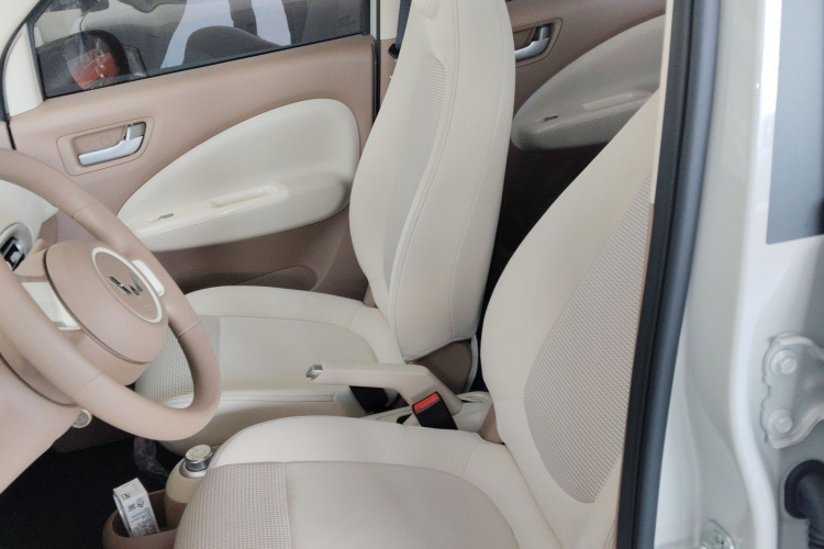 五菱汽车 宏光MINIEV 2025款 四门版 进阶款局部细节19