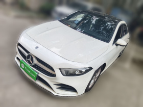 奔驰A级 2020款 改款 A 200 L 运动轿车动感型