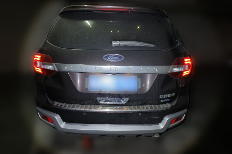 福特 撼路者 2017款 2.0T 汽油自动四驱豪华版 5座车身外观6