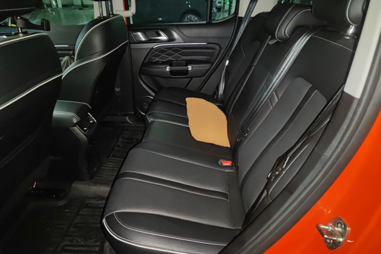 坦克300 2021款 越野版 2.0T 征服者中控内饰21