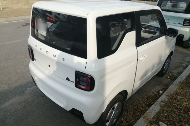 吉利银河 2024款 熊猫mini 200km 耐力熊车身外观6005