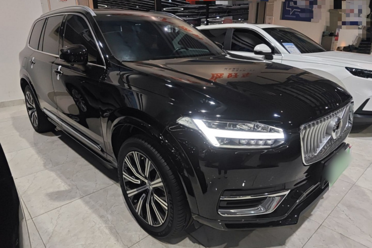 沃尔沃XC90 2022款 B6 智逸豪华版 7座车身外观3