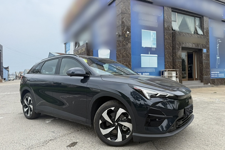 ARCFOX极狐 极狐 阿尔法T5(ARCFOX αT5) 2025款 520 PRO车身外观6002