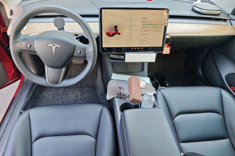特斯拉 Model 3 2022款 后轮驱动版中控内饰12