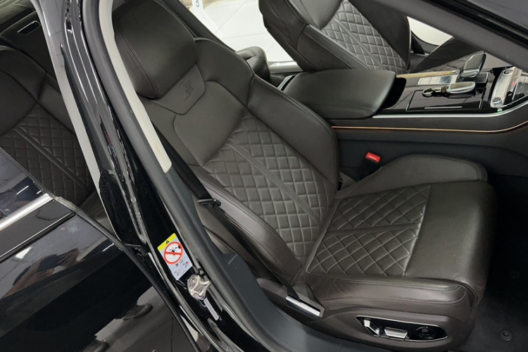 奥迪A8 2021款 A8L 50 TFSI quattro 舒适型局部细节41