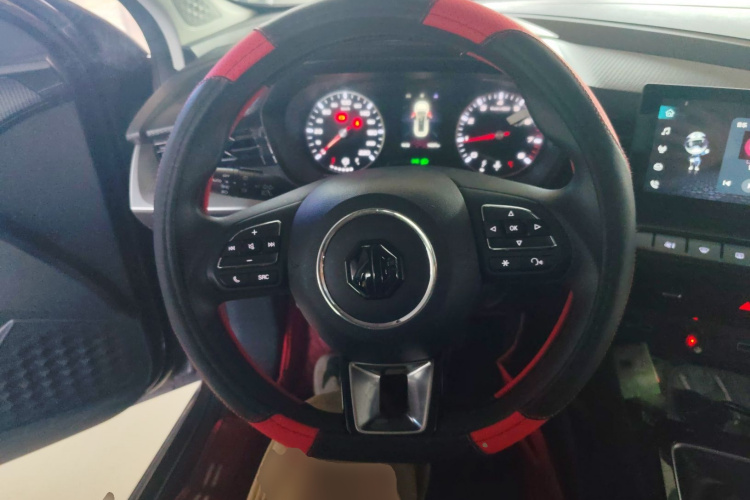 名爵 MG5 2021款 180DVVT 手动青春豪华版中控内饰13