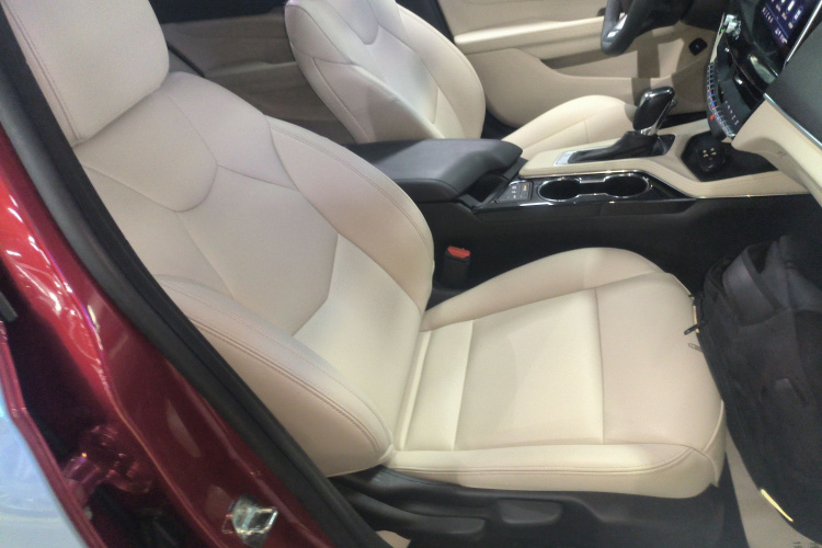 凯迪拉克CT4 2021款 28T 风尚型局部细节41