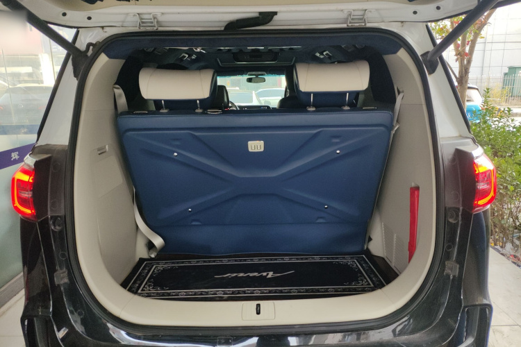 别克GL8 2022款 ES陆尊 653T 舒适型机舱底盘23