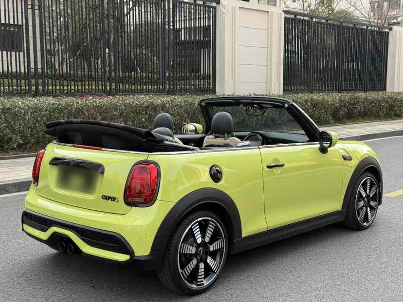 MINI 2023款 改款二 2.0T COOPER S CABRIO 艺术家(2)