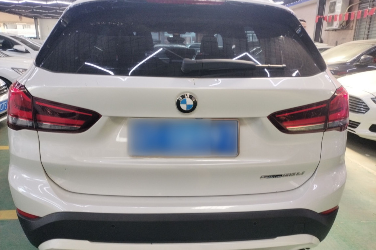 宝马X1 2020款 sDrive20Li 时尚型车身外观6004