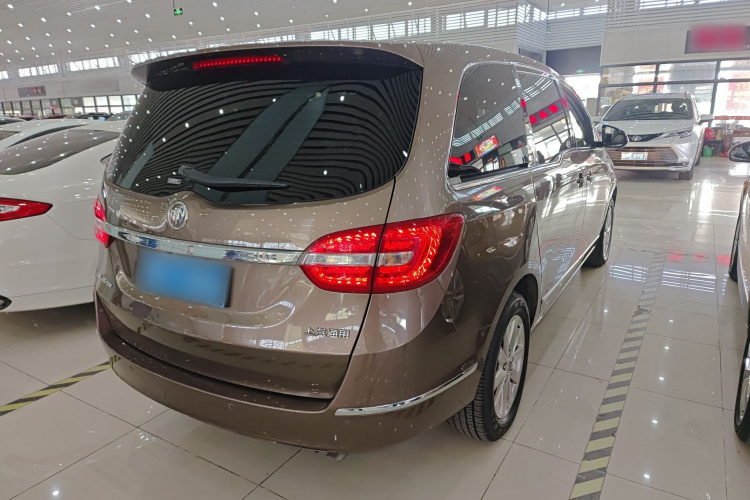 别克GL8 2018款 28T 尊贵型 国VI车身外观7