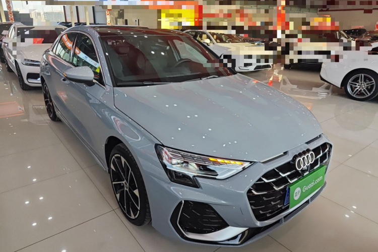 奥迪A3 2026款 A3L Limousine 35TFSI 飞驰尊享型车身外观3