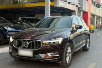 沃尔沃XC60 2021款 T5 四驱智逸豪华版