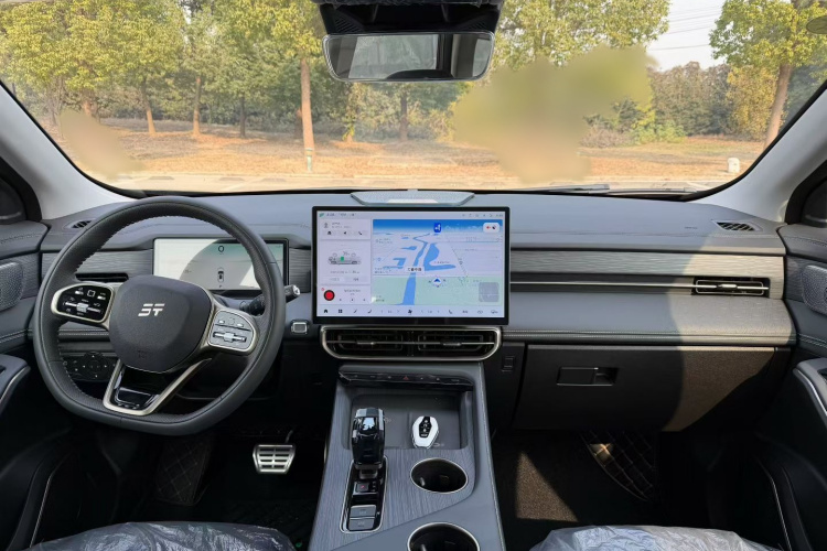 捷途山海L9 2024款 1.5TD 2DHT Pro 7座中控内饰7003