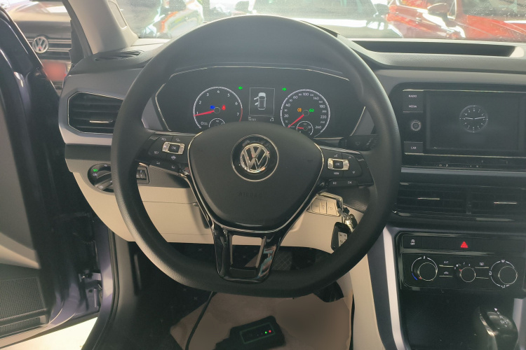 大众 途铠 2019款 1.5L 自动舒适版中控内饰13