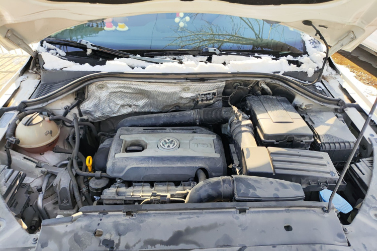 大众 途观 2015款 1.8TSI 自动两驱舒适版机舱底盘24