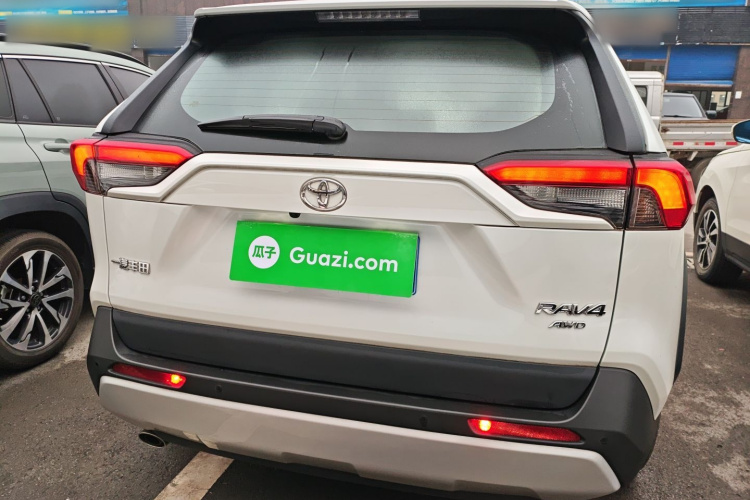 丰田 RAV4荣放 2023款 2.0L CVT四驱探险Plus版车身外观6004