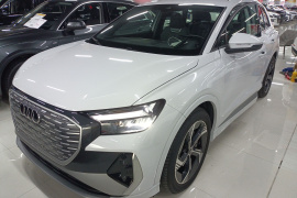 奥迪Q4 e-tron 2024款 40 e-tron 创境版