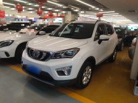 长安CS15 2016款 1.5L 自动时尚版