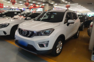 长安CS15 2016款 1.5L 自动时尚版