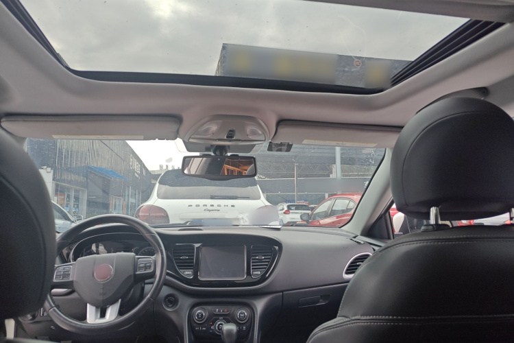 菲亚特 菲翔 2012款 1.4T 自动尊享版中控内饰12