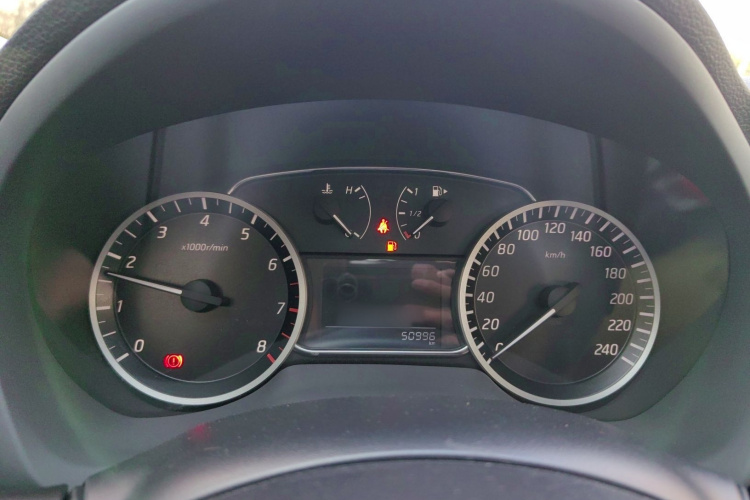 日产 轩逸 2016款 1.6XL 手动豪华版局部细节14