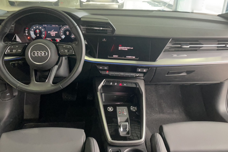 奥迪A3 2023款 改款 Sportback 35 TFSI 时尚运动型车身外观6002