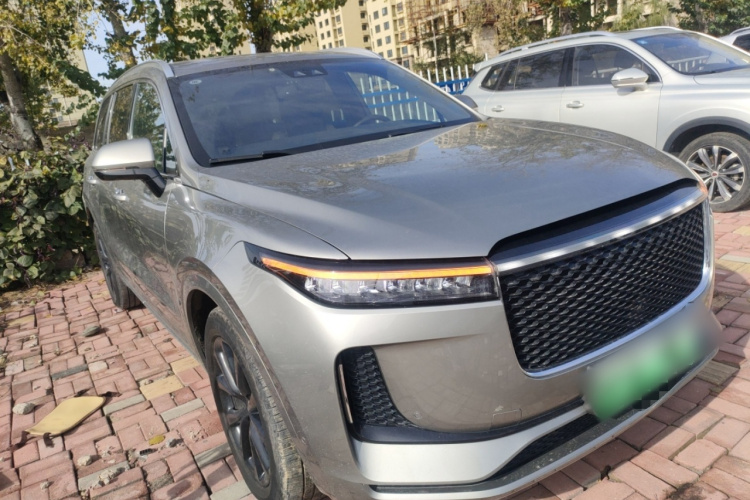 理想汽车 理想ONE 2020款 增程6座版车身外观3