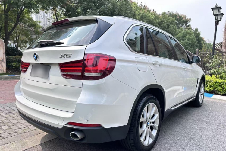 宝马X5(进口) 2014款 xDrive35i 典雅型车身外观6005