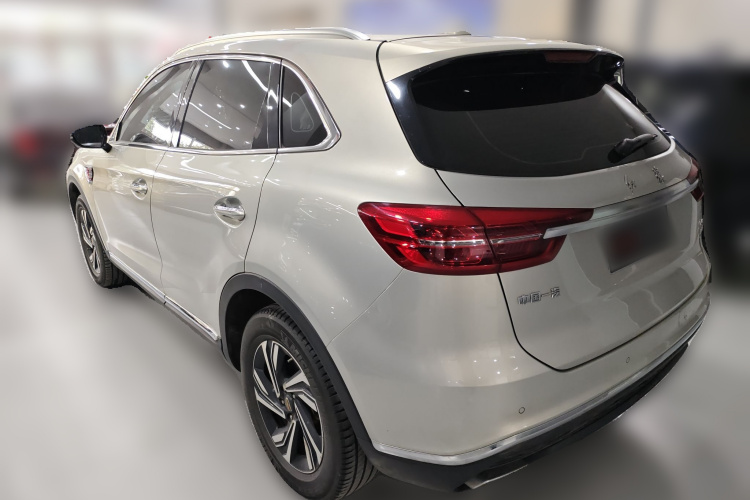 红旗HS5 2022款 改款 2.0T 智联旗享版车身外观5