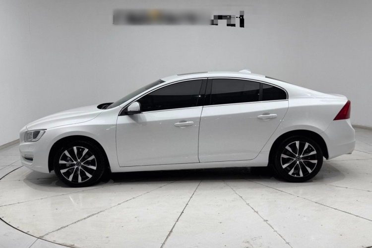 沃尔沃S60 2019款 S60L 改款 T5 智进进阶版车身外观6003