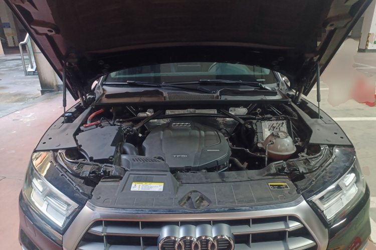 奥迪Q5L 2018款 45 TFSI 尊享时尚型 国VI局部细节24