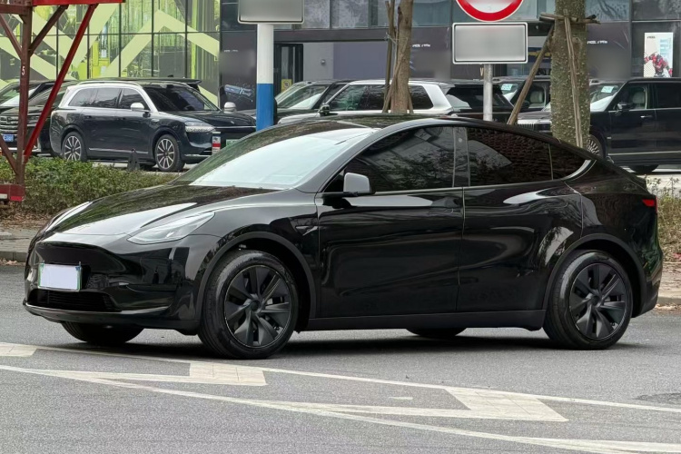 特斯拉 Model Y 2023款 后轮驱动版车身外观6001