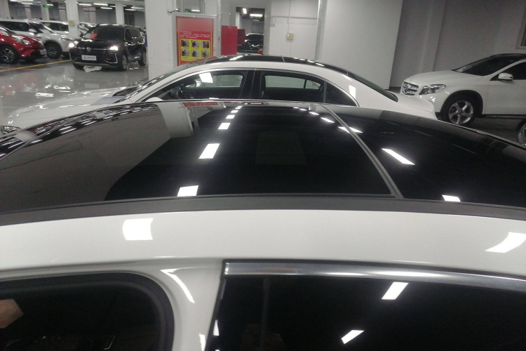 奔驰A级 2021款 A 200 L 运动轿车时尚型局部细节57