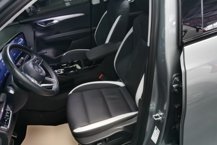 别克 2024款 昂科威S  25T 炫黑风尚版中控内饰19