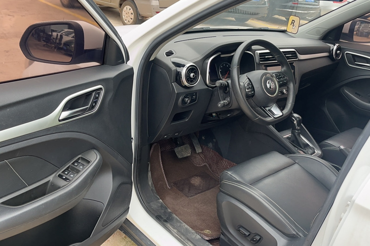 名爵ZS 2018款 1.5L 自动豪华版 国V中控内饰7002