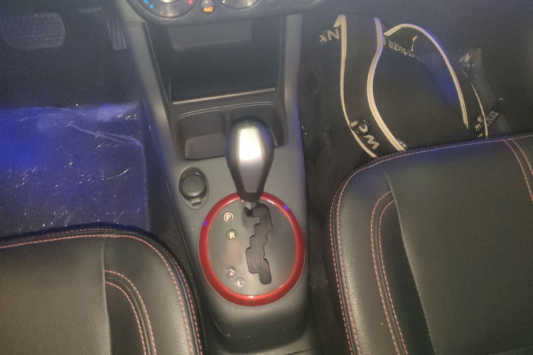 铃木 雨燕 2016款 1.5L 自动时尚型酷玩版局部细节18