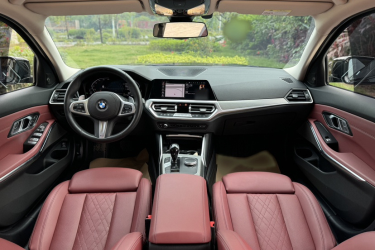 宝马3系 2022款 325Li M运动曜夜套装中控内饰7001