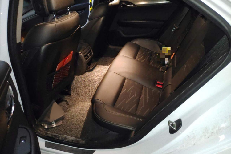 凯迪拉克ATS-L 2017款 28T 技术型中控内饰7004