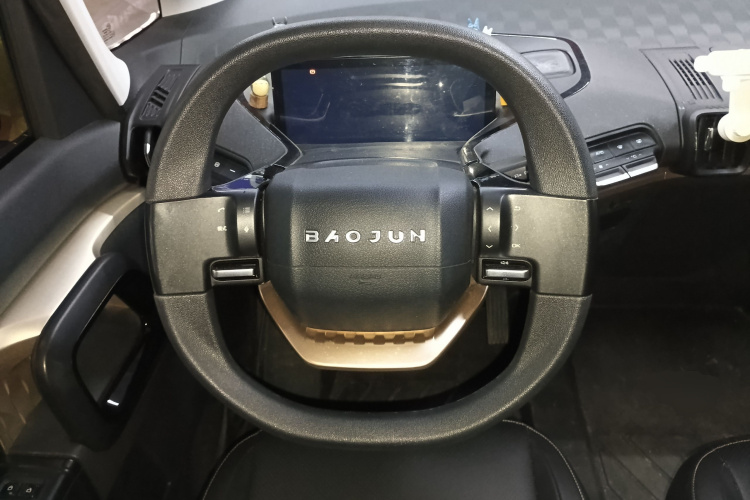 宝骏KiWi EV 2021款 艺术家 三元锂中控内饰13