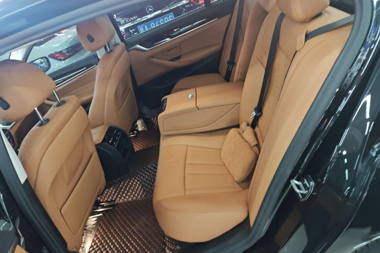 宝马5系 2018款 528Li 上市特别版中控内饰7004