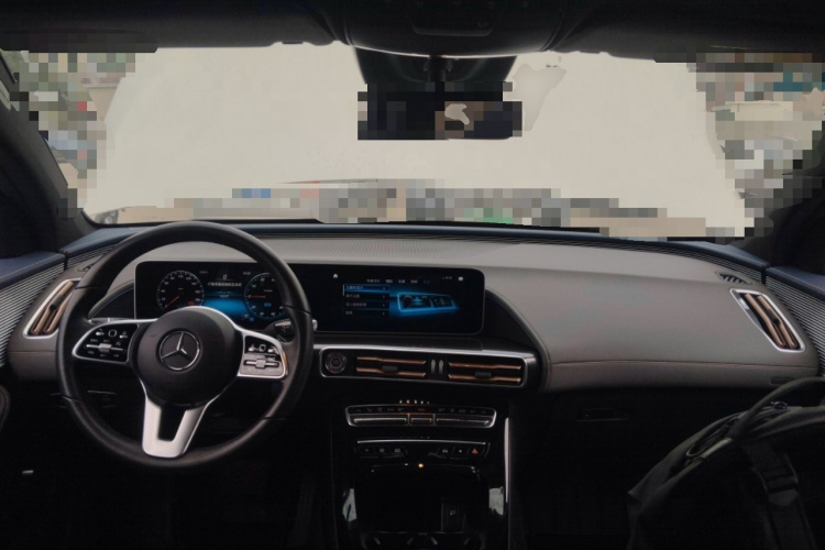 奔驰EQC 2020款 EQC 350 4MATIC中控内饰7002