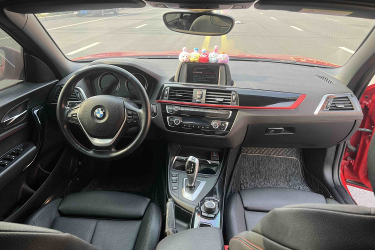 宝马2系(进口) 2019款 225i 敞篷轿跑车 运动设计套装中控内饰7005