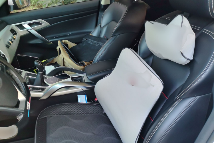 吉利汽车 博越 2018款 2.0L 手动两驱智雅型局部细节19