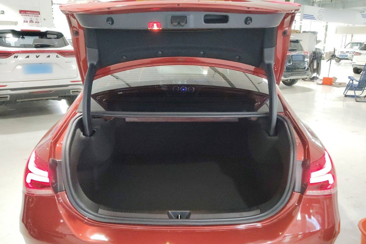 奔驰A级 2019款 改款 A 200 L 运动轿车局部细节23