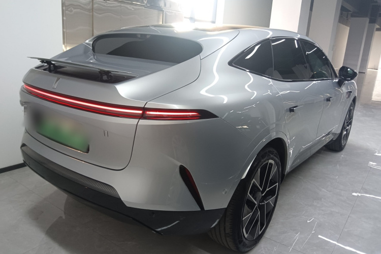 阿维塔11 2022款 长续航双电机奢享版 4座车身外观7