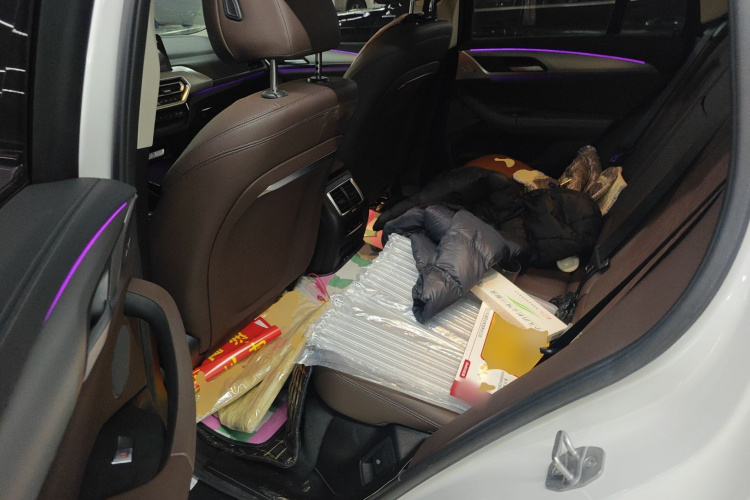 宝马iX3 2022款 创领型中控内饰21